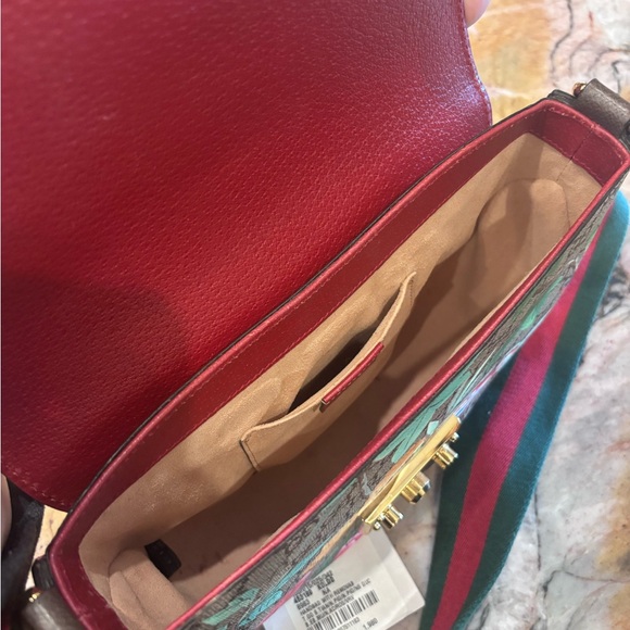 Gucci Crossbody Bag with Floral and Bird Design - Multicolor - Picture 5 of 7